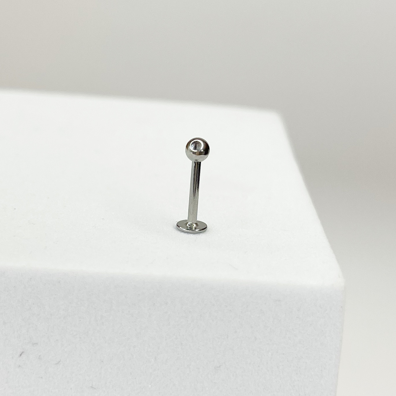 Сережка для пірсингу Finding Лабрет з кулькою підходить для губ і вух хірургічна сталь 316L Сталистий 14 мм x 3 мм Pr00047