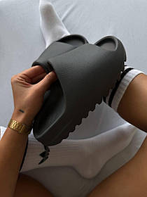 Стильні шльопанці унісекс Adidas Yeezy Slide. Класні шльопки чоловічі і жіночі Адідас Ізі.