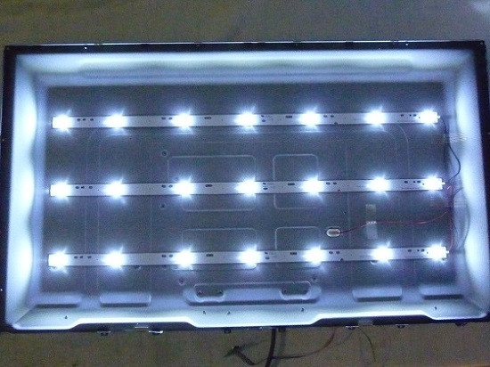 Світлодіодні LED-лінійки CRH-K323535T030746F-Rev1.1C (Б/В) (матриця CN32DA720)