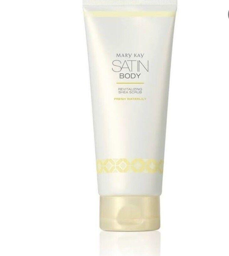 Оновлюючий скраб для тіла з маслом ши Свіжість Лотоса Mary Kay Satin Body Fresh Waterlily, 185 г, термін до 01/25