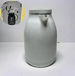 Термос-глечик 1.5 л пластиковий корпус зі скляною колбою 29150 Сірий