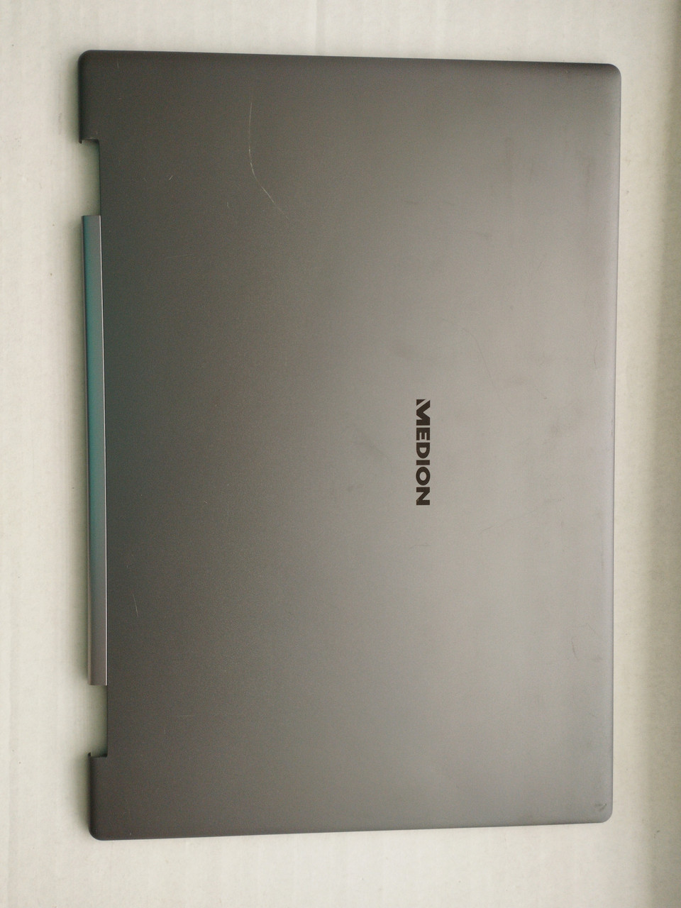 Medion S4403 (MD61689) S14405 (MD62162) S14401 (MD61675) S14402 (MD63520) Корпус A (кришка матриці) б/у