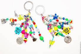 Брелки для подростков и детей