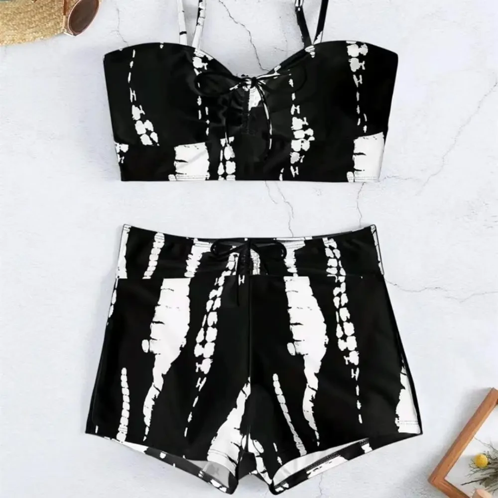 Жіночий купальник чорно білий шорти і топ з чашками на зав'язках, фото 1