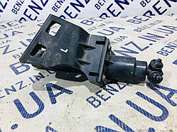 Форсунка омивача фари зліва Mercedes W164 A1648600547
