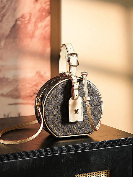 Louis vuitton circle handbag outlet