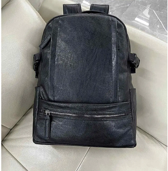 Рюкзак чоловічий чорний міський 42*30 см на блискавці з кишенею зі штучної шкіри Zhenya