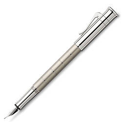 Перова ручка Graf von Faber-Castell  Anello Titanium из коллекціі Classic Anello, перо F (0,5 мм), 145641