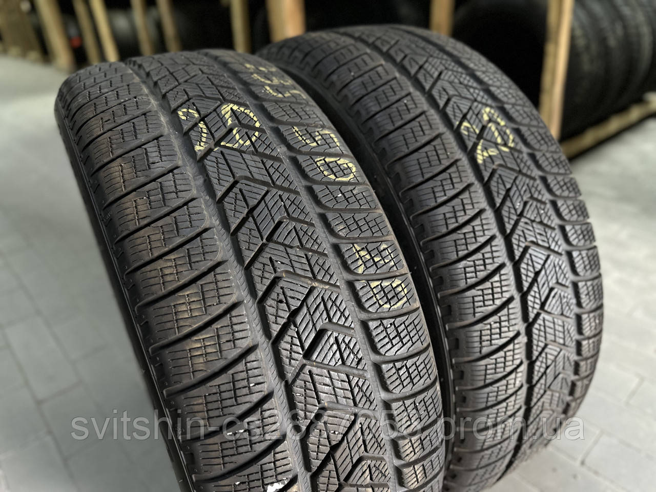 Зимові шини 235/50R20 Pirelli Scorpion Winter 7.5мм 2020рік стан супер!