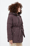 Подовжена зимова куртка з поясом Finn Flare FWB51048-825 Down fill коричнева M, фото 4