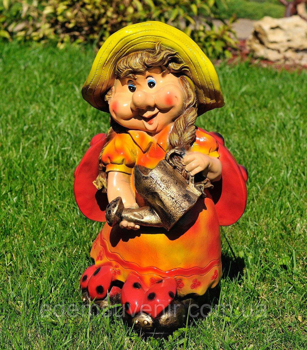 Садова фігура Майя з лійкою