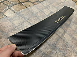 Накладка на бампер з загином для Nissan Tiida c 2007 р. (Nataniko Carbon)