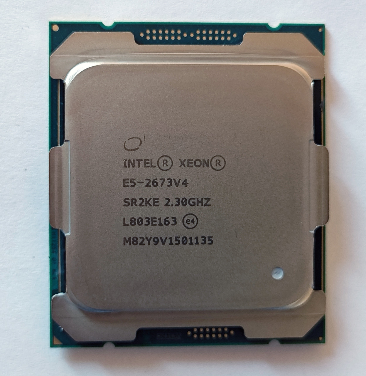 Процесор Intel Xeon E5-267З v4 2.3-3.5 GHZ 20 ядер 40 потоків 50MБ кеш LGA2011-3 135 Вт M82Y9V1501135 Б/В