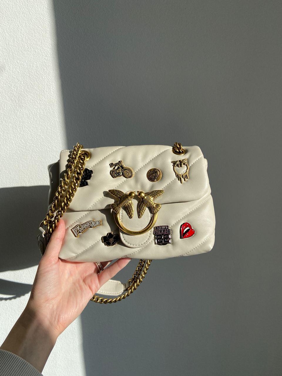 Жіноча сумка Пінко бежева Pinko Beige Quilted Leather Love Mini Puff
