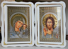 Ікони  Вінчальні грецькі в білому дерев'яному фігурному кіоті під склом,  розмір кіота 27*37,сюжет 20*30