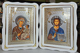 Ікони вінчальні Спаситель П.Б.Іверська  в білому деревянному фігурному кіоті під склом,розмір 27*37,сюжет20*30