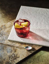 The Alchemist Cocktail Book: Master the dark arts of mixology, фото 4
