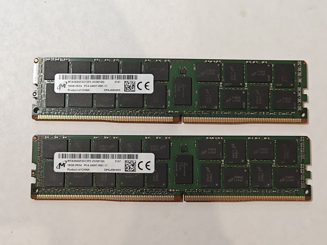 Оперативна пам'ять серверна Micron DDR4-2400 16Gbx2 32 GB ECC Registered MTA36ASF2G72PZ-2G3B1QG Б/В