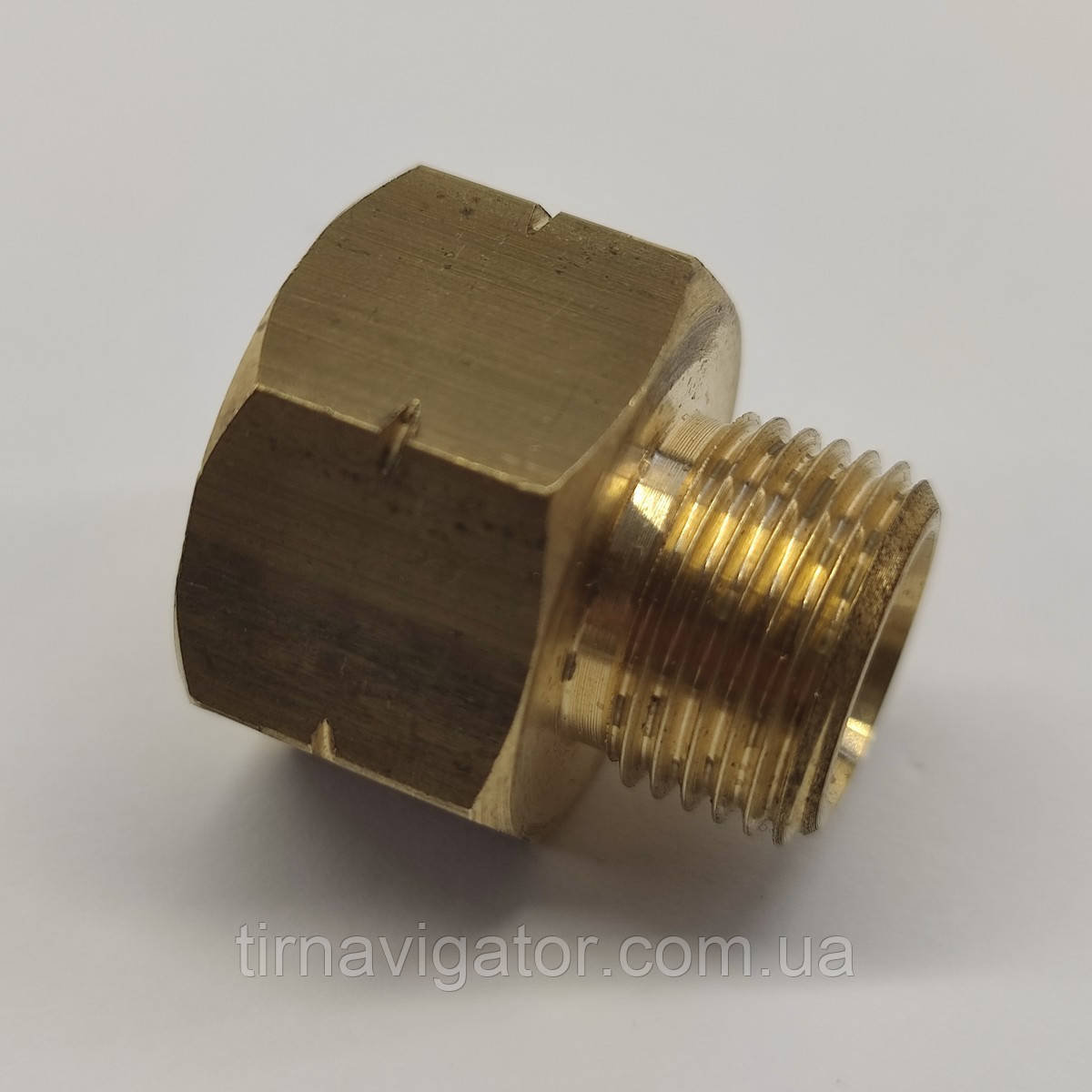 Перехідник заправки газ.балонів M21.8L-G3/8L (латунь)