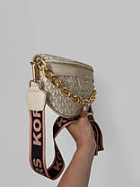 Жіноча сумка Michael Kors Beige еко шкіра сумка Майкл Корс бежева Крос Боді на 1 відділення з золотистим ланцюжком MK, фото 3