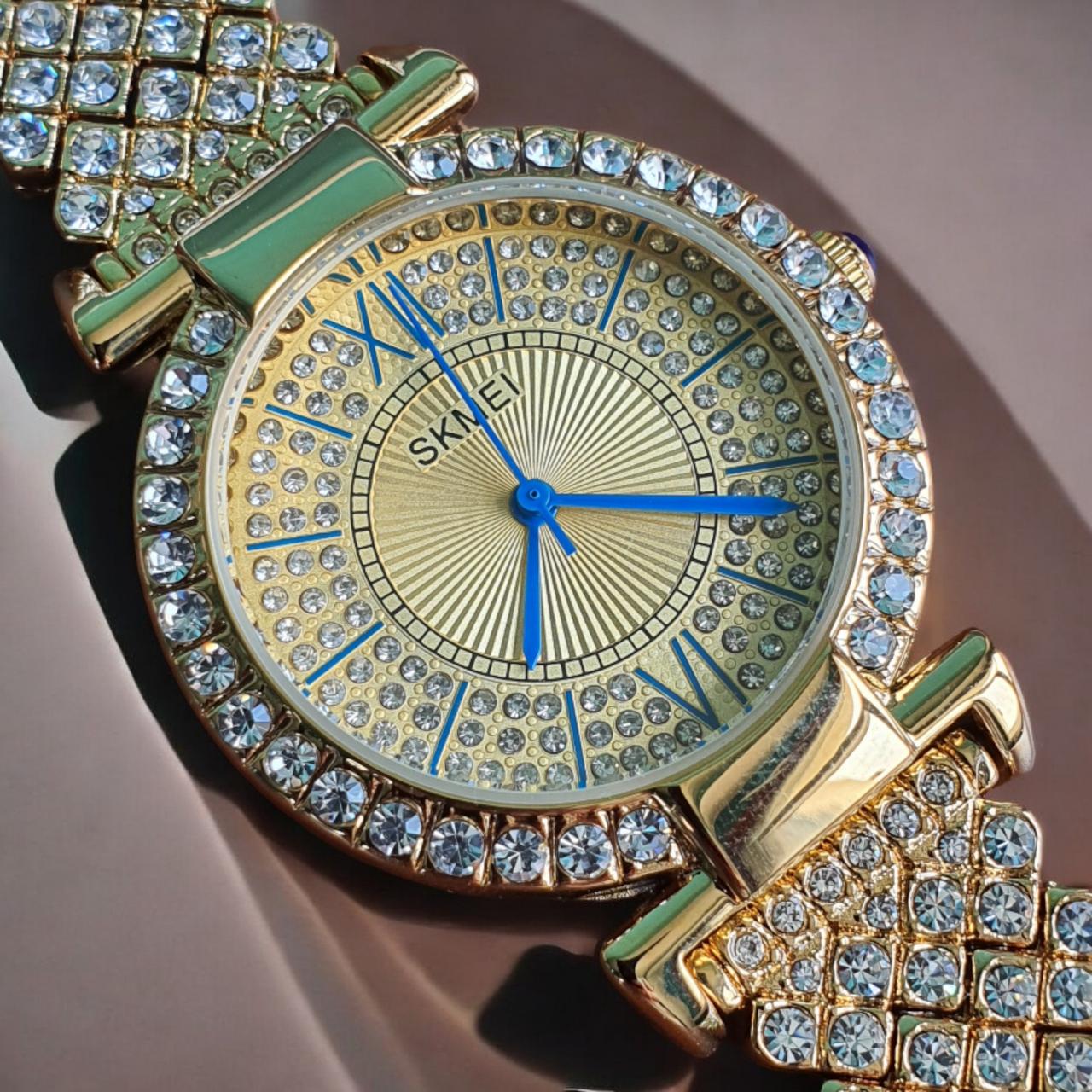 Жіночий кварцовий наручний годинник зі стразами Skmei 1956GD Gold STOPPED