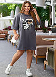 Стильна жіноча яскрава сукня вільного крою з принтом karl lagerfeld, фото 2