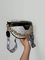 Жіноча сумка Michael Kors White Black еко шкіра сумка Майкл Корс біла Крос Боді на 1 відділення з золотистим ланцюжком MK, фото 4
