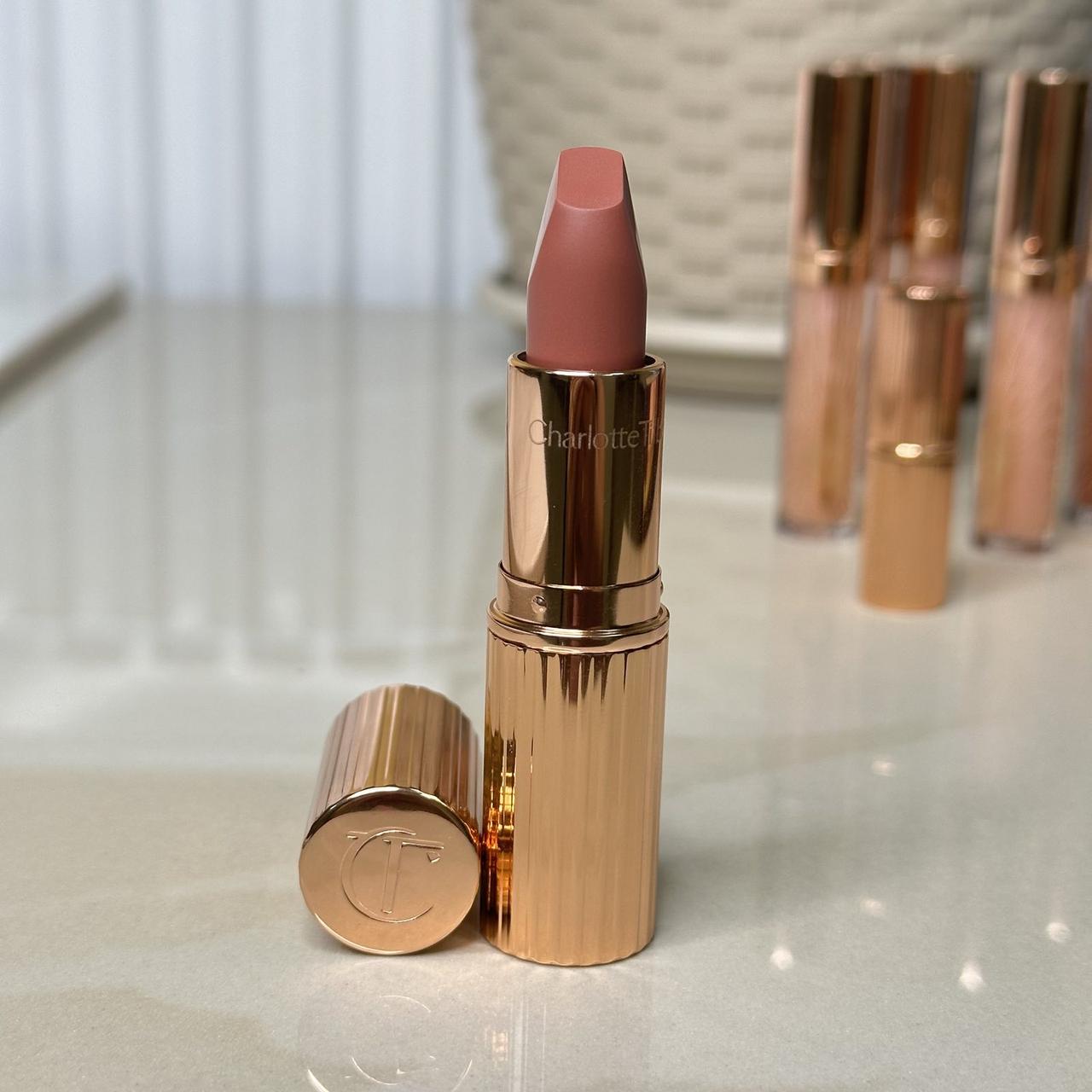 Помада для губ Charlotte Tilbury Matte Revolution Lipstick Pillow Talk 3.5 g