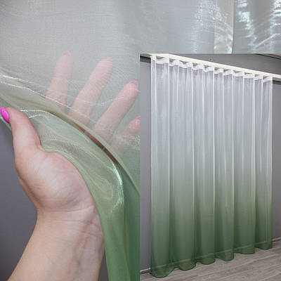 Тюль розтяжка "Омбре" із органзи. Колір зелений з білим. Код 1443т