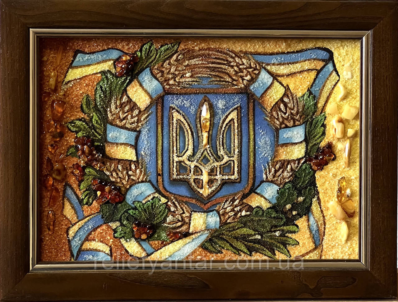 Картина з бурштину "Герб України Тризуб" 20x30 см, герб України картина з бурштину