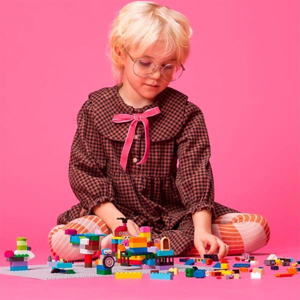 Конструктор LEGO Classic Базова пластина сірого кольору