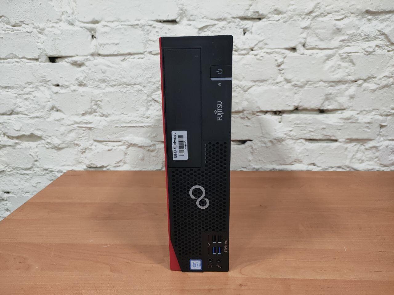 Б/в Комп'ютер Fujitsu Esprimo D556 SFF| Core i3-6100| 8 GB RAM| 120 GB SSD| HD 530