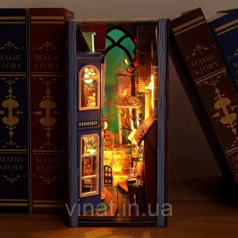 УЦІНКА! ПРИМ'ЯТА КОРОБКА! Book Nook Magic Spell Street Бук Нук Магічна вулиця книжковий куточок DIY TC-24 + купол