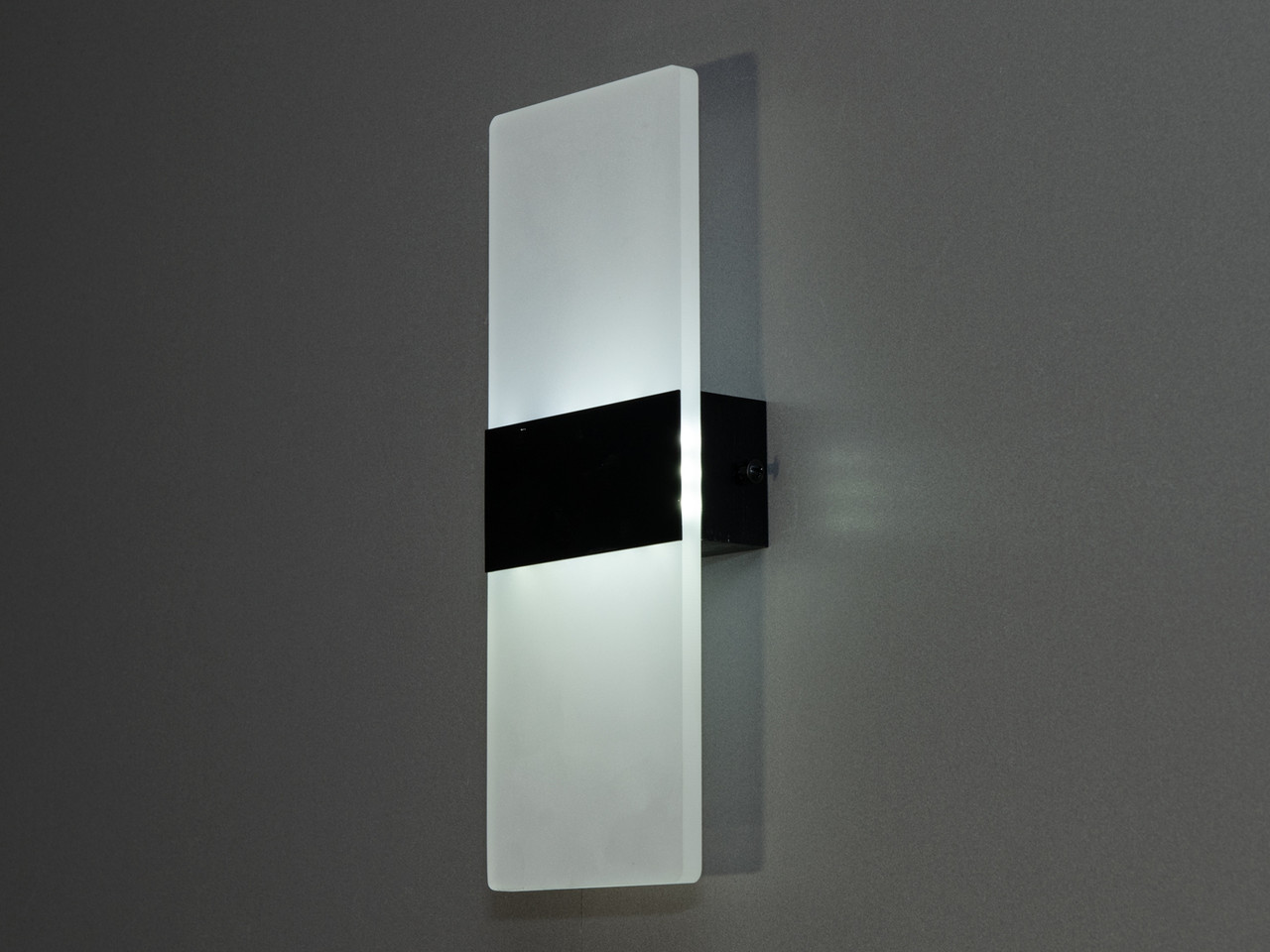 Мінімалістичне світлодіодне бра в передпокій, колір чорний, 4W KST2373BK-LS