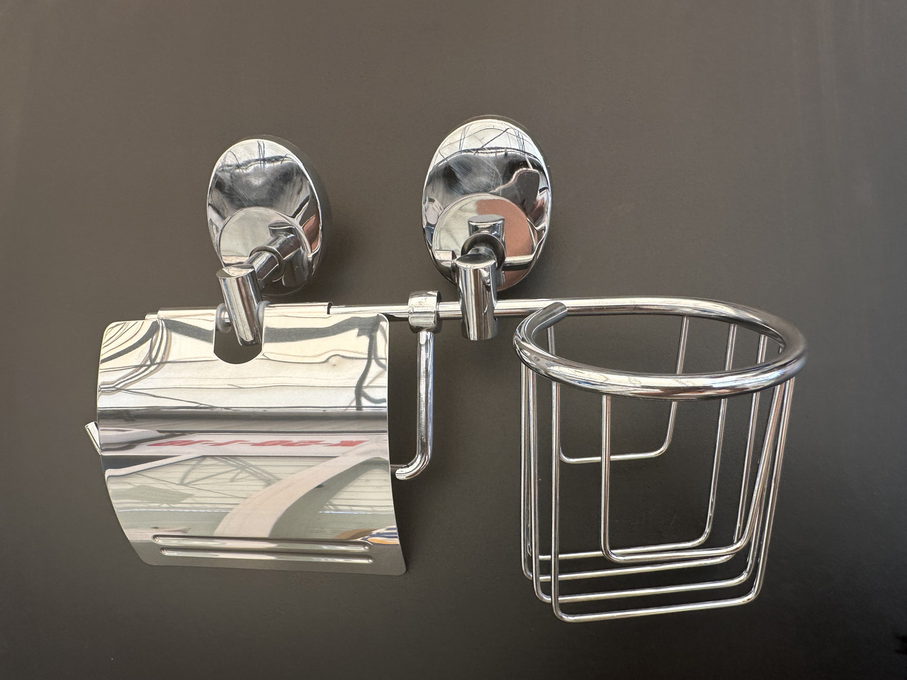 Комплект настінний для туалетного паперу та освіжувача повітря F045