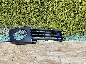 Грати в бампер праві AUDI A6 (C5) 2001-2005 Грати в бампер Ауді А6 PAD99018KGR,4B0807682T01C