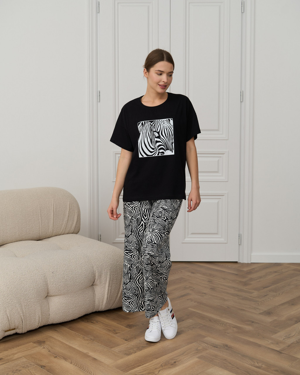 Комплект жіночий футболка і штани кюлоти - Зебра