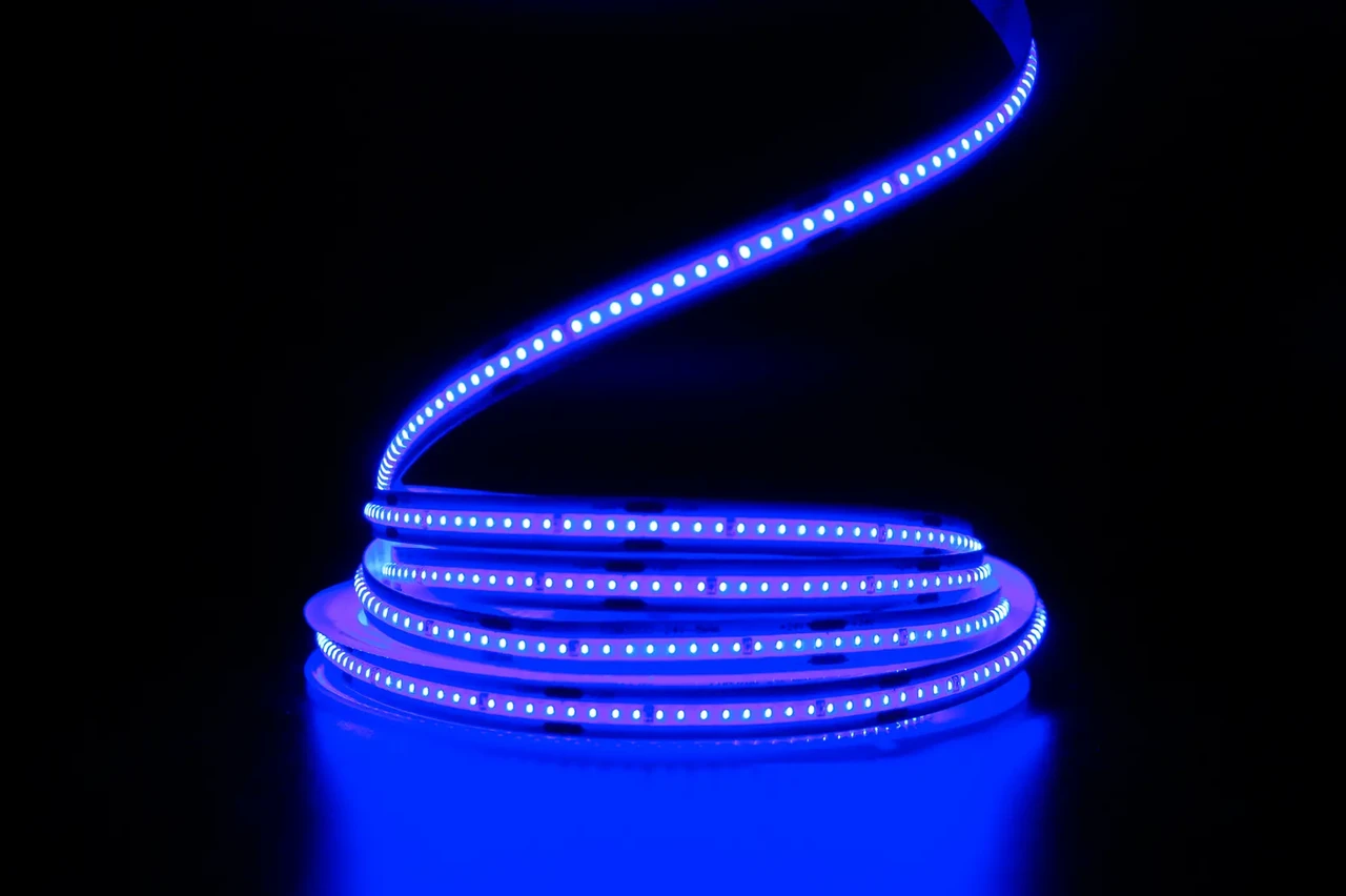 Світлодіодна стрічка СОВ PROLUM 24V 320 LED Синя, не герметична IP20, Котушка,ціна за 1 метр.Series "PRO"