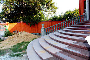 Цоколь, веранды, отмостка и входные группы из гранита (Одесса) 5