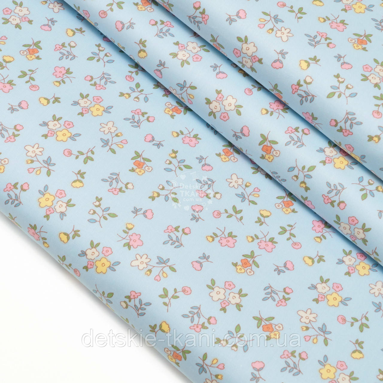 Сатин "Рожеві, жовті, помаранчеві, квіточки на блакитному тлі", №5218с, фото 1