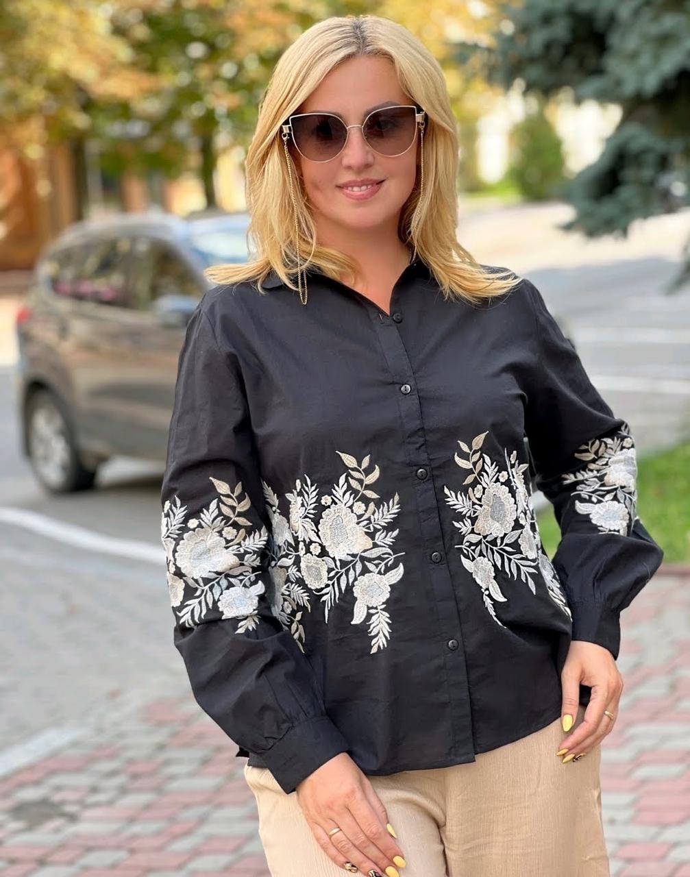 Жіноча блузка сорочка чорного кольору з білою вишивкою (з M по 2XL )