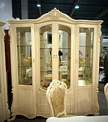 Вітрини в світлому кольорі