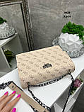 Стильна маленька сумка жіноча клатч на ланцюжку кремова сумочка через плече під бренд гесс, фото 5