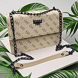 Стильна маленька сумка жіноча клатч на ланцюжку кремова сумочка через плече під бренд гесс, фото 3