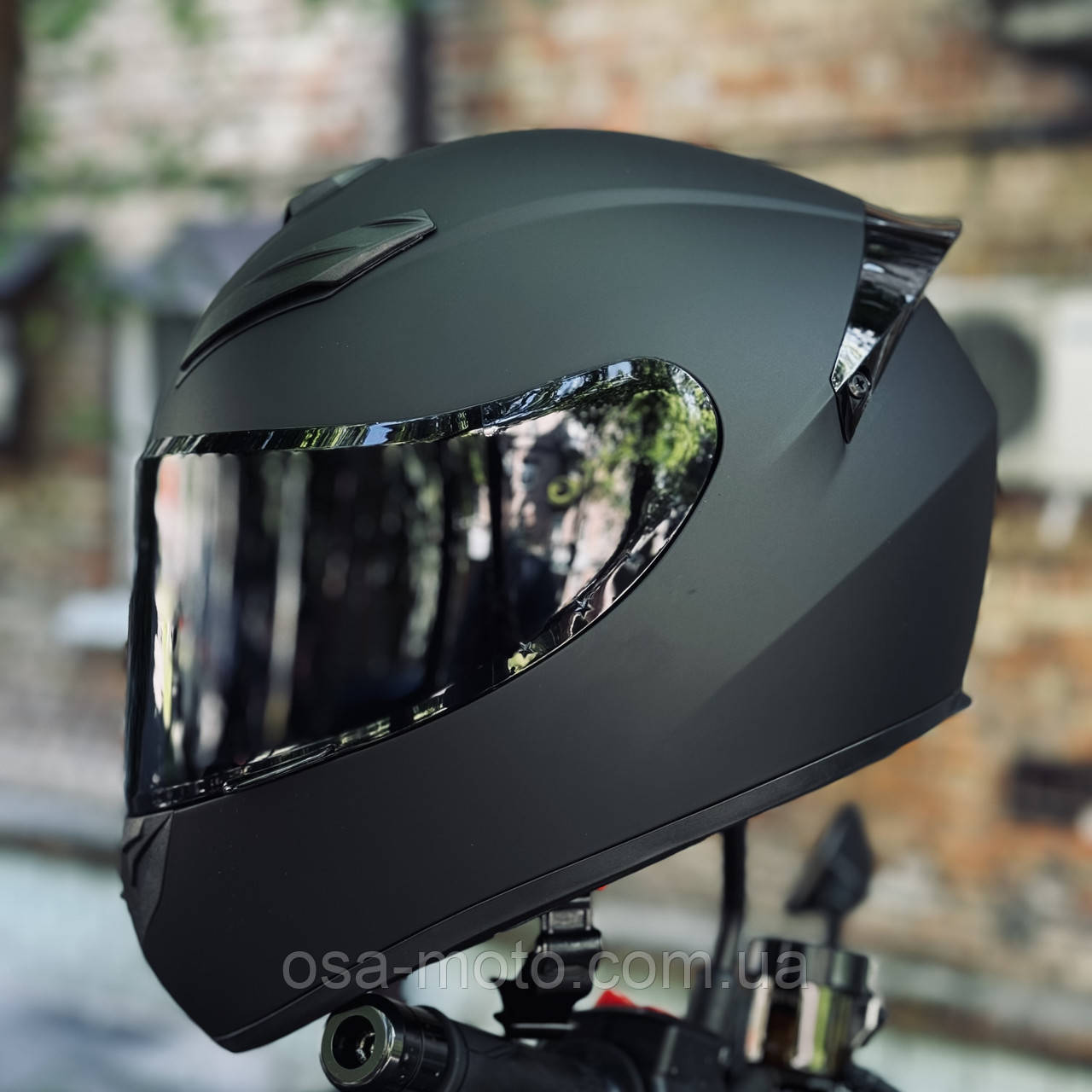 Мотошолом чорний мат 2025р із тонованими склом інтеграл закритий для мотоцикла, скутера, фото 1