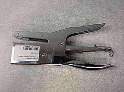 Діркопробивач степлер Б/У Степлер ручний 24/6-8мм, 26/6-8мм.