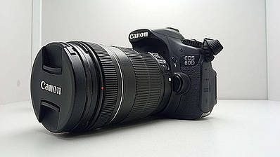 Canon EOS 60D 使える訳あり Фотоаппарат Б/У Canon EOS 60D Kit, цена: 14900 ₴, купить на