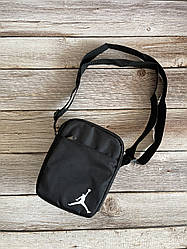 Маленька сумка через плече джордан Jordan чорна