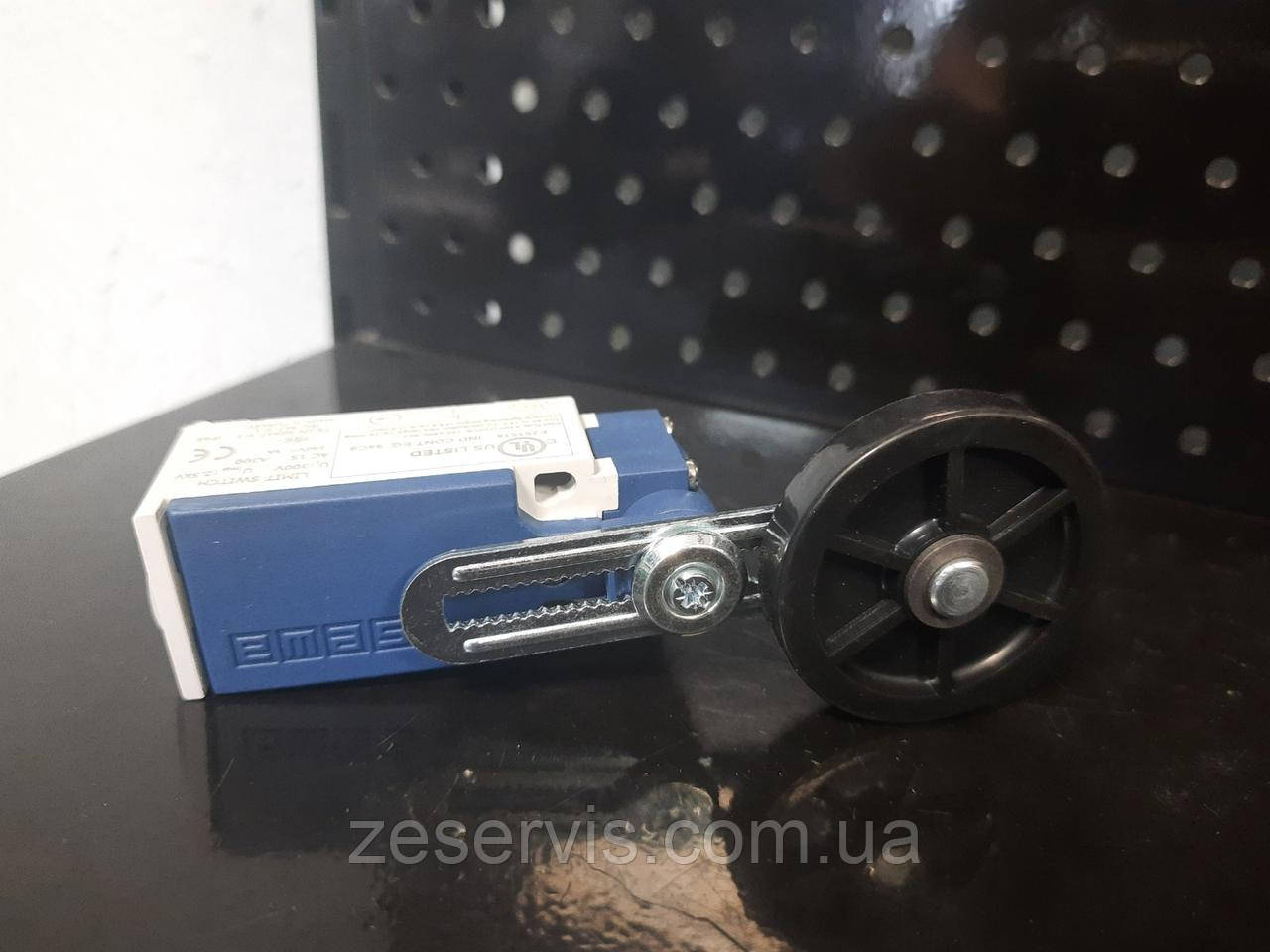 Кінцевий вимикач кутовий 2-направлений L5K13MEL122, EMAS, фото 1