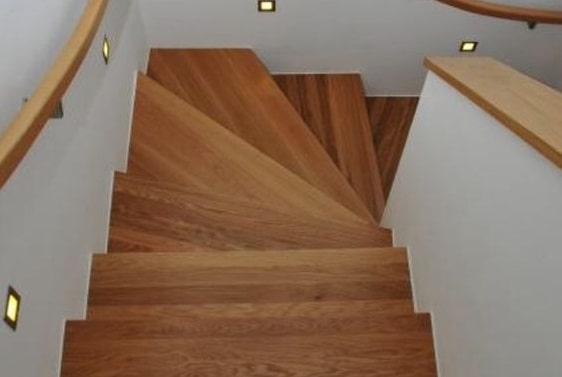 пиляна ламель, пиляний шпон, ламель з, ламель пиляна, ламель дерев'яна, ламелі для ліжка, ламелі це, ламелі для дивана, ламель меблева, ламелі фасадні, ламелі на стіну, фасадні ламелі, посилені ламелі для ліжка, ширина ламелі, ламель з груши, ламель груши, груша, груши; Сходи з ламелі груши